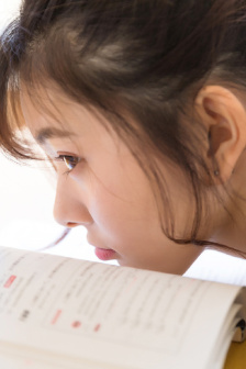 诱人的女邻居2中文字幕