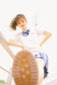 欧美真人性做爰视频